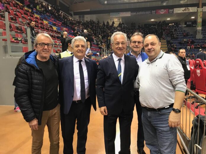 Scopri di più sull'articolo Julio Velasco: i 70 anni del suo primo vice-allenatore italiano