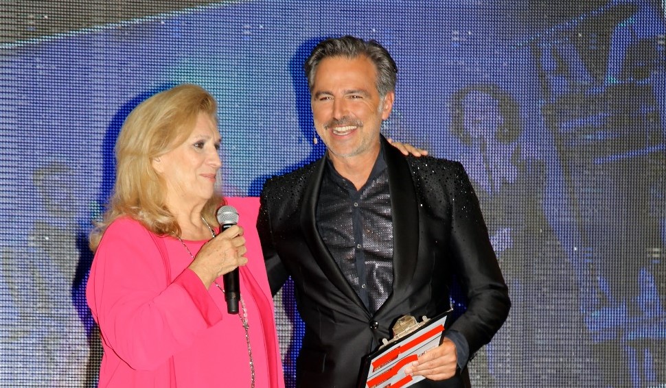 Al momento stai visualizzando Novella2000 Virgo Tv Award a Villa ReNoir il 3 luglio 2023
