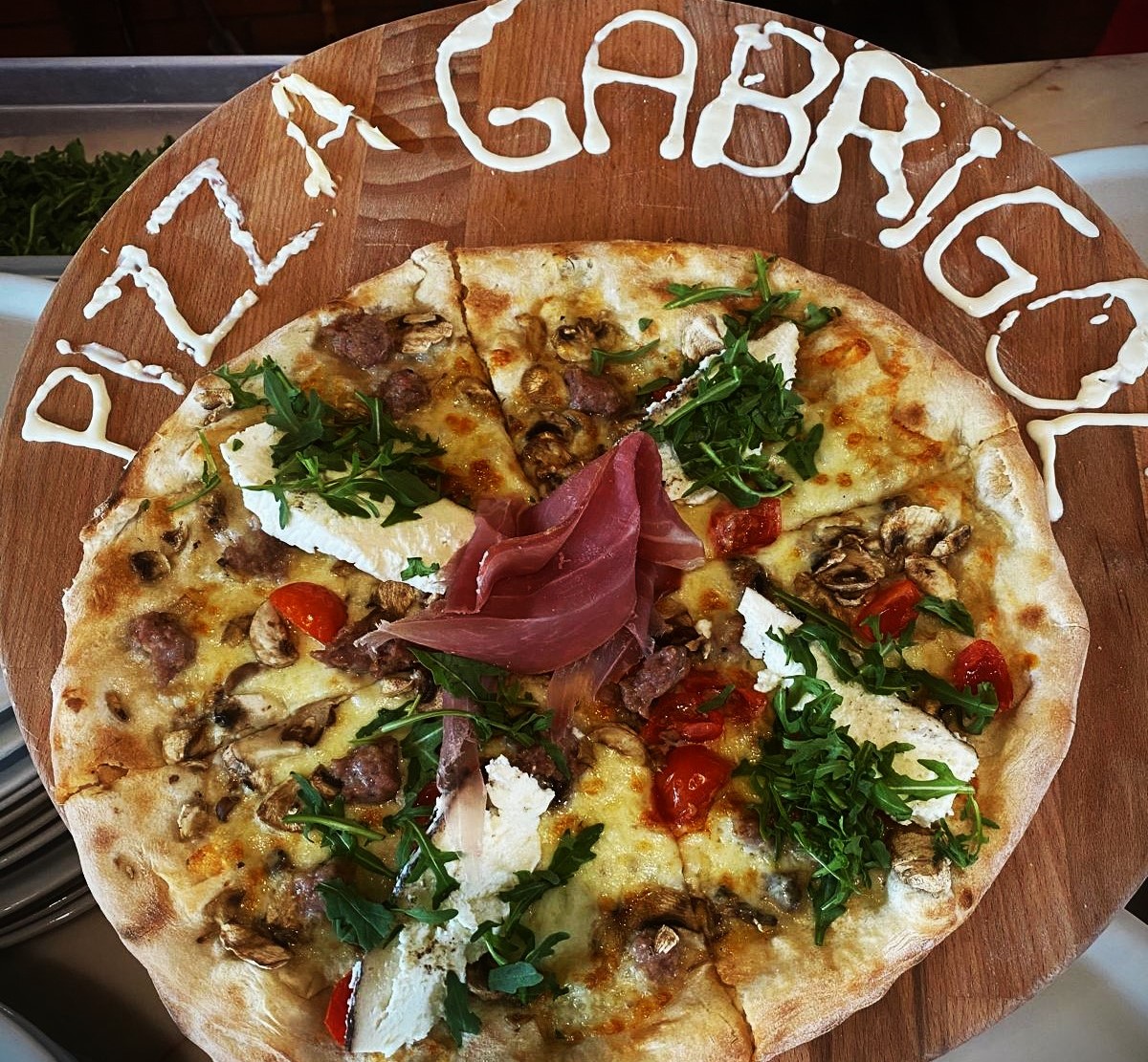 Scopri di più sull'articolo Alessandro Gabrielloni (Como): da Bomber a Pizza è un attimo