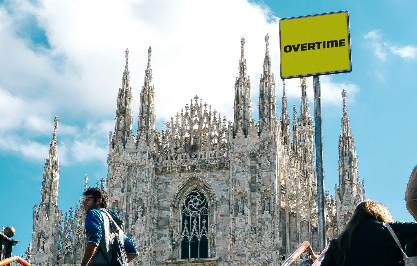 Scopri di più sull'articolo Festival Giornalismo Sportivo 2025: Overtime infiamma Macerata ad ottobre