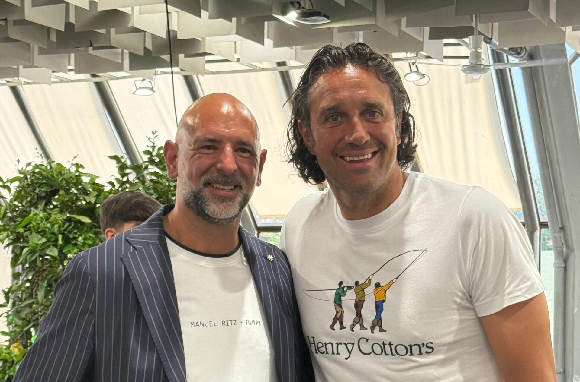 Pitti Immagine Uomo 2025: Luca Toni assaggia le prelibatezze Versilia Pitti Immagine Uomo 2025: Luca Toni assaggia le prelibatezze Versilia