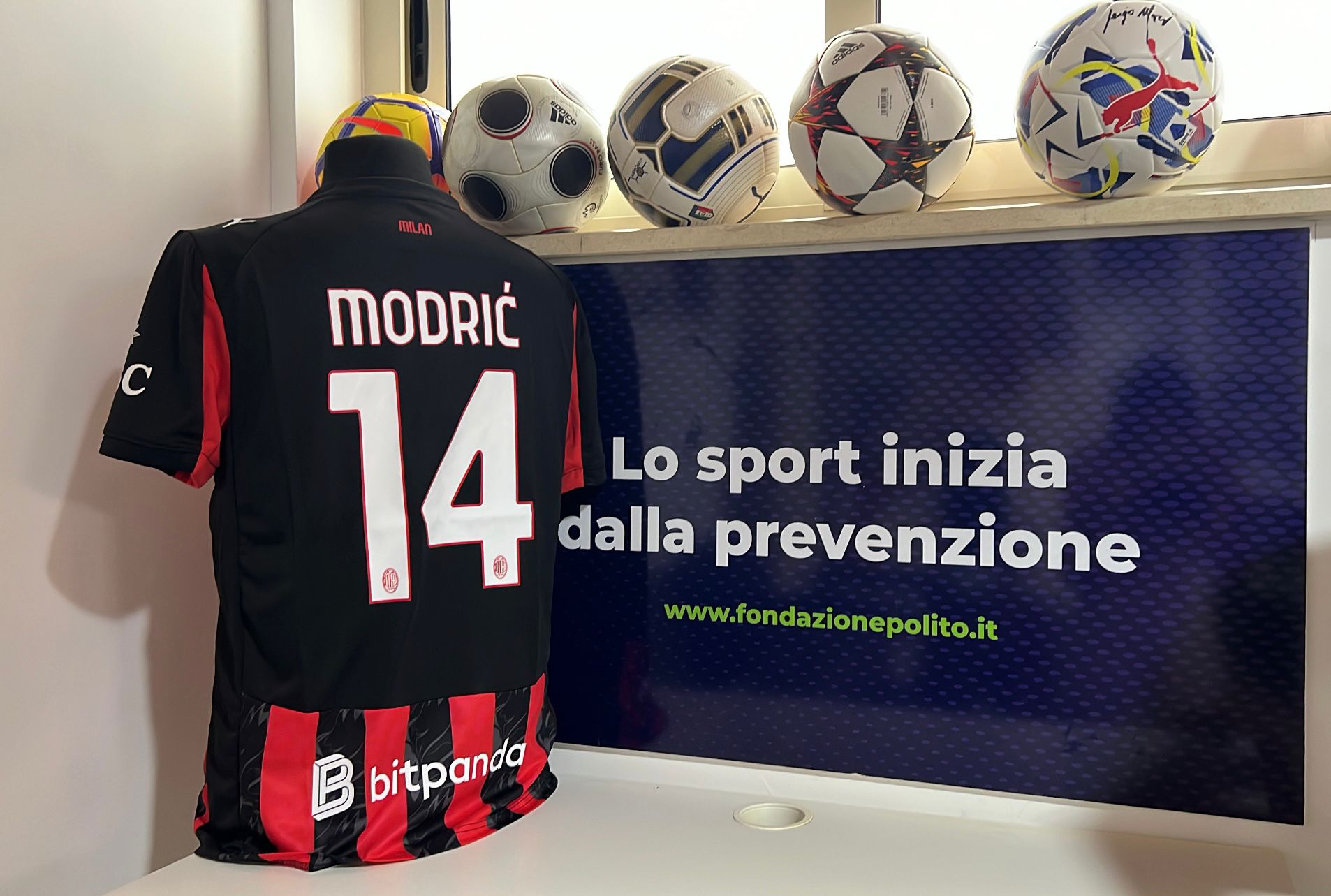 Milan: la maglia di Modri? sbarca a Museo del Calcio Andrea Fortunato